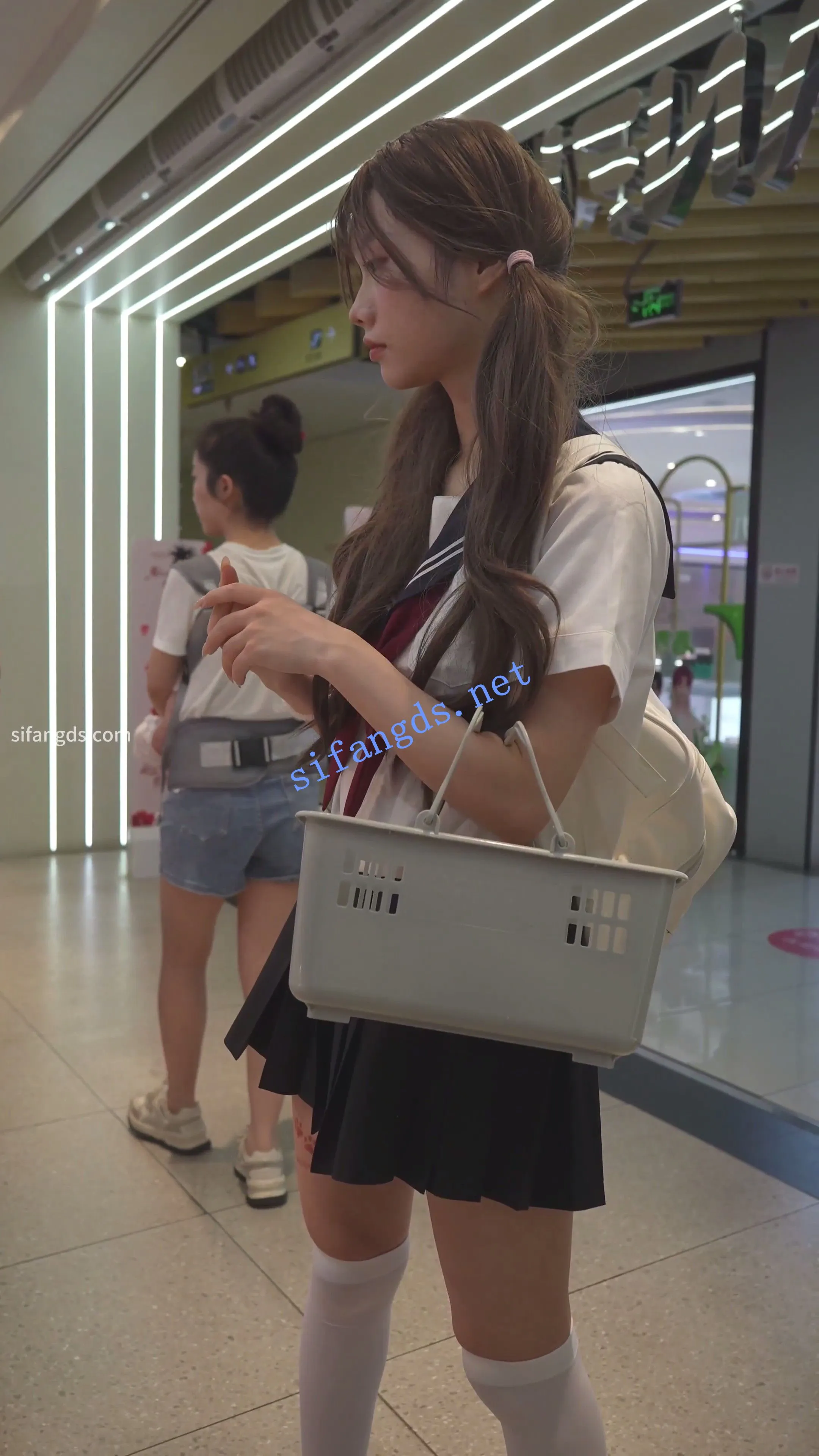 (BC-AA-555)双马尾水手服小姐姐..外纯内骚微透内毛都顶出来了