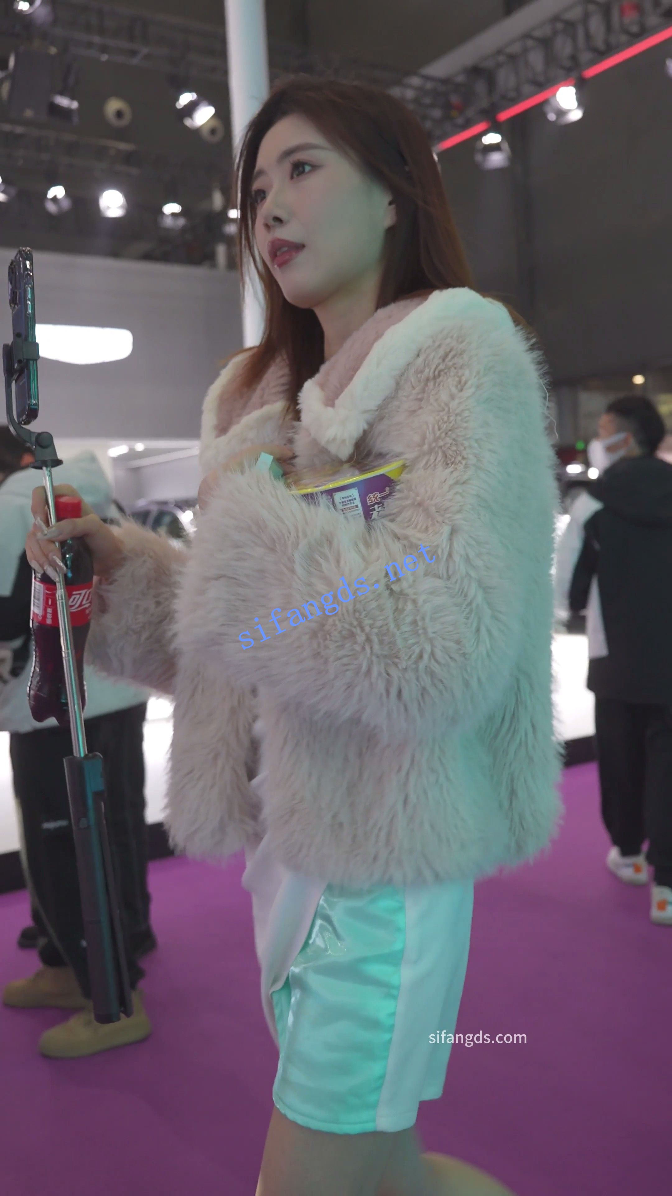 (BC-AA-572)展会便利店CD长腿车模..微透窄内正面露黑色